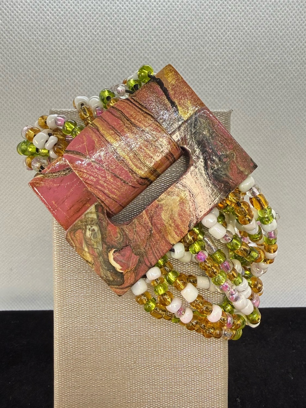 Vintage 7.25 Inch Stretchy Multi Strand Seed Bead Cuff Bracelet Pink Wood Buckle